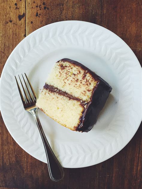 Vanilla Sponge Cake With Chocolate Frosting Merry Gourmet