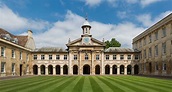 File:Emmanuel College Front Court, Cambridge, UK - Diliff.jpg - Wikipedia
