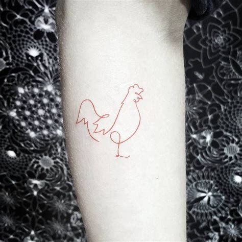 Minimalist Single Line Rooster Tattoo By Soyfelizstudio Trendy Tattoos