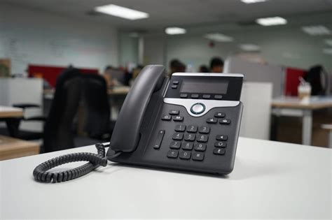Choosing The Best Office Phone System For Your Business