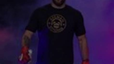 Bellator 186 Results Ryan Bader Pounds Out Linton Vassell To Keep Light Heavyweight Title Youtube