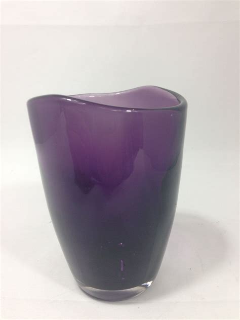 Retro Amethyst Vase Hand Blown Petite Purple Small Floral Floral Vase