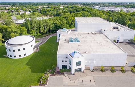 Take A Look Inside Paisley Park Princes Notorious Home