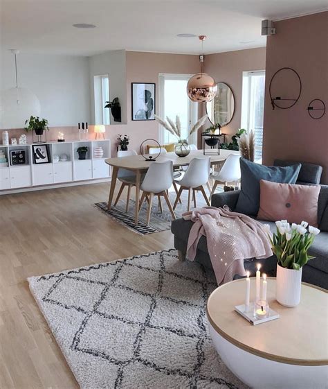 Image May Contain Table Living Room And Indoor Oturma Odası