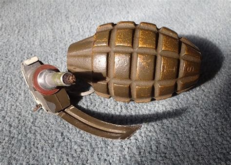 Original Wwii M10a2 Paint Dipped Grenade Spoon Ordnance Us