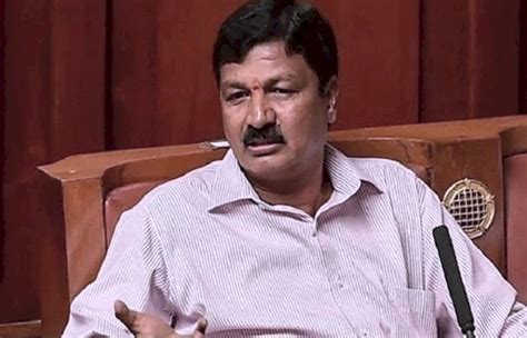 कर्नाटक सेक्स सीडी कांड सेक्स टेप कांड में फंसे कर्नाटक के पूर्व मंत्री रोते हुए बोले मैं