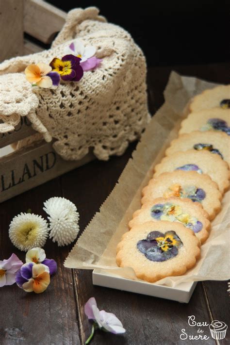 Sugar Cookies With Pressed Flowers Recipe Edible Flowers Fresh