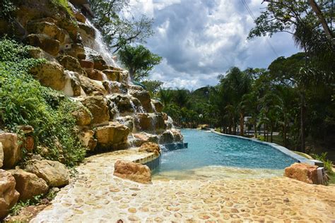 best water and amusement parks in jamaica couples resorts