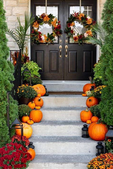 50 Best Fall Porch Décor Ideas Pretty Autumn Front Porch Decorations 2022