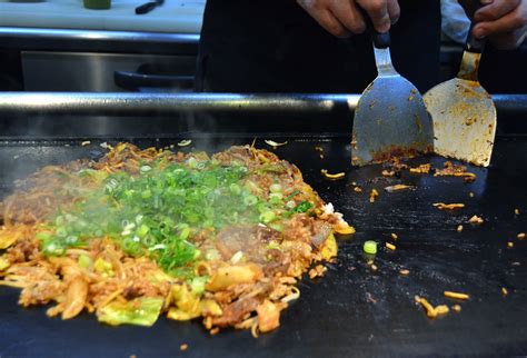 Soba Meshi Fried Noodles Rice Veggies And Kimchi Delici Flickr