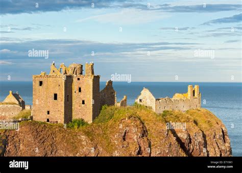 Dunnottar Castle Stonehaven Scotland United Kingdom Stock Photo Alamy