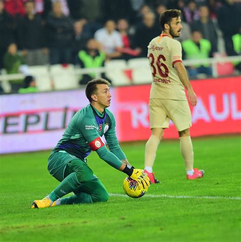 Yukatel denizlispor kulübü'nün kamuoyunu bilgilendirmek amacıyla kullandığı resmi internet sayfasıdır. Fernando Muslera ne zaman sahalara dönecek | Güzel haber ...