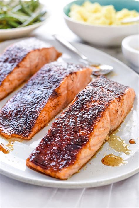 10 Minute Maple Glazed Salmon Recipe