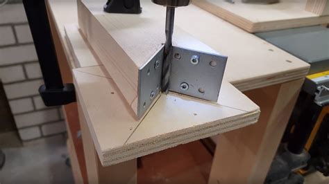Drill Jig For Perpendicular Holes How To Make A Jig Cornerfield Shop