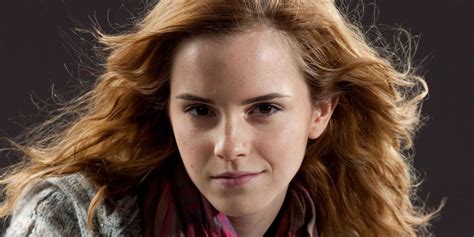 Photos, family details, video, latest news 2021. Harry Potter: Emma Watson Praises The Cursed Child Play
