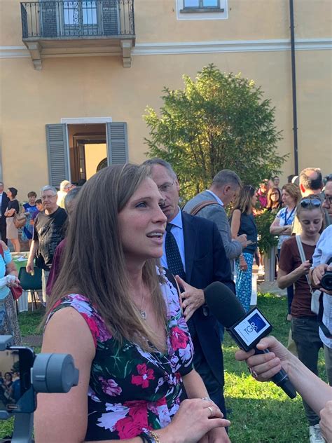 I complimenti della juventus women al suo «congratulazioni a laura giuliani che oggi si è laureata in scienze motorie, curriculum calcio. Giuliani a Novate Milanese: «Voglio la terza coppa con la ...