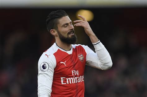 Olivier Giroud Hints At Signing New Arsenal Contract