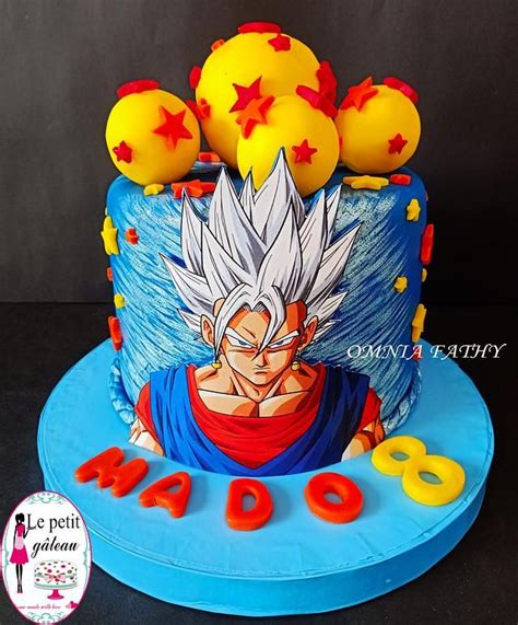 Dragonball cake made with vanilla and oreo layers and filled with. Chocolate cake covered with fondant in 2020 | Dragonball z ...