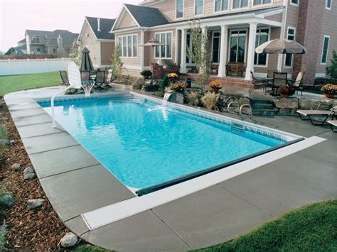 Rectangle Pool With A Built In Pool Cover Backyard Pool Landscaping