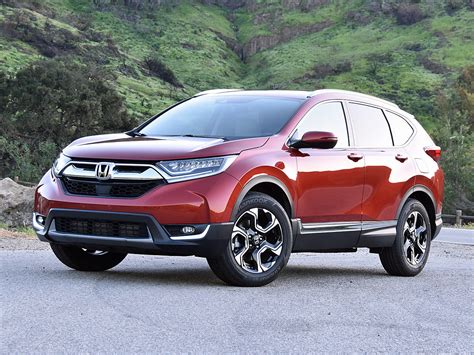 Honda sold nearly 400,000 last year and it's one of i have a 2 week old 2019 honda crv touring. 2019 Honda CR-V Test Drive Review - CarGurus