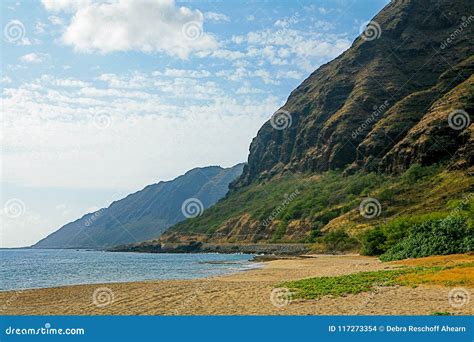 Keawaula Plaża Na Oahu S Suchym Zachodnim Brzeg Zdjęcie Stock Obraz
