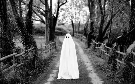 Science Has A Reason For Why Ghosts Might Be Haunting You Readers Digest