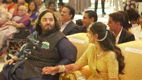 Watch The Ambani Family Dances At The Ring Ceremony Of Anant Ambani