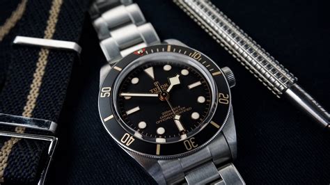 Hands On Review: Tudor Black Bay 58 - Watch That Sweep