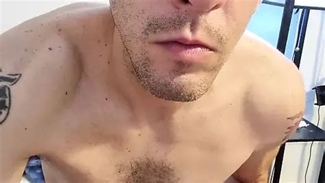 neuesten schwul daddy porno videos von 4 xhamster