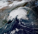 Typhoon "Mitag" about slam into South Korea, residents ...