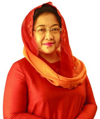 Juni 2018, pdi perjuangan, game, indonesia. File:Megawati Sukarnoputri in hijab (cropped).png ...