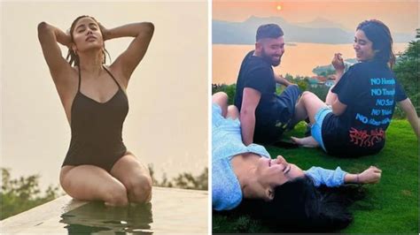 Janhvi Kapoor Looks Uber Hot In Black Swimsuit Shares Pics Of Fun Food And Laughter India Today