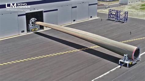 Worlds Longest Wind Turbine Blade Sees First Daylight What Are Wind