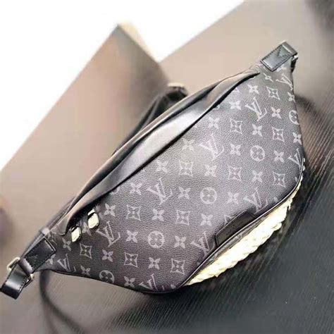 louis vuitton lv men discovery bumbag in monogram eclipse canvas grey lulux