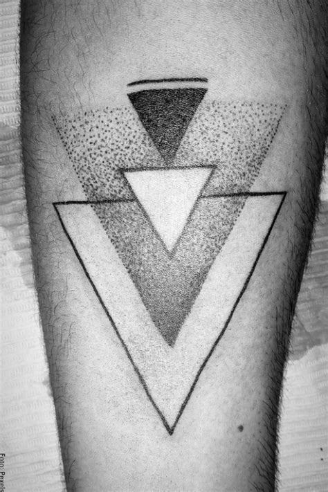 Introducir 76 Imagem Significado Del Tatuaje De Tres Triangulos