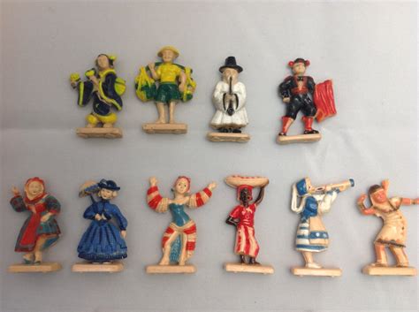 Commonwealth Plastics Dolls Of Our World Miniature Figurines 1950s