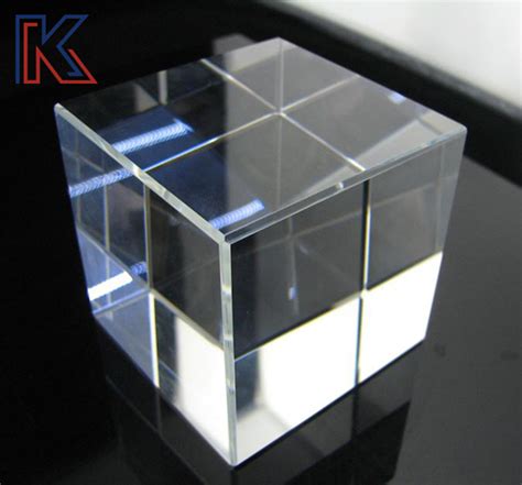 Куб из стекла 83 фото