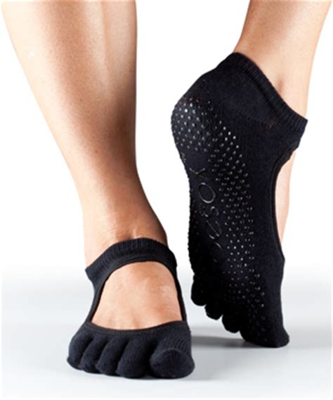 Why are yoga shoes good for your feet? 6 Awesome Yoga Accessories You've Never Heard Of | HuffPost
