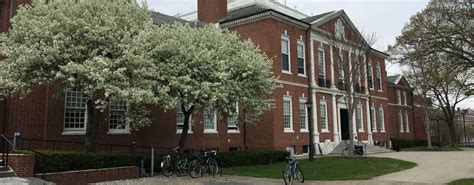 Phillips Exeter Academy элитная частная школа в США