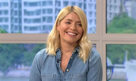 Holly Willoughby Makes A Surprising Confession Live On This Morning Video Hello