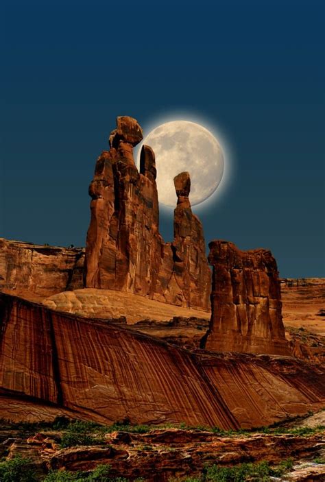 Moon In The Desert Beautiful Moon Moon Photography Moonscape