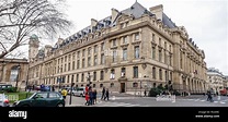 Bâtiment principal de l'Université Paris Sorbonne, Paris IV, Université ...