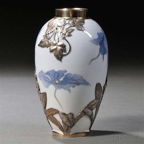 Køb din nye keramik vase her. Royal Copenhagen Sterling Silver-mounted Porcelain Vase ...