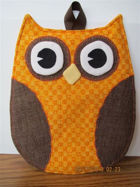 Decorative And Useful Owl Pot Holder Etsy Owl Quilts Quilted Hot Pads Sewing Projects