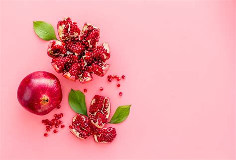 The Health Benefits Of Pomegranate Arils The Well By Northwell