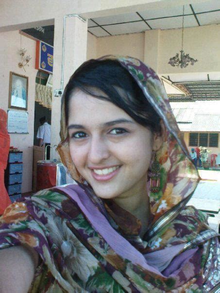 Pakistani Indian Girls Pictures Lifestyles Pakistani
