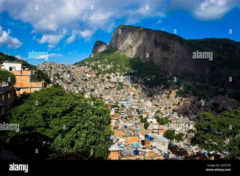 Favela Da Rocinha La Favela Más Grande De Brasil Ubicada En La Zona