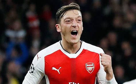 Ozil Nets Hat Trick As Arsenal Thrash Ludogorets 6 0 In Champions
