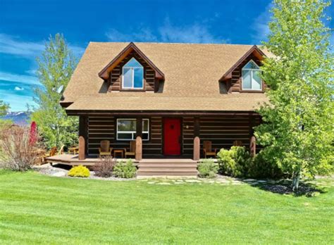 Cabins in beaver creek or the luxury hotels in moose make great bases for. Cozy Log Cabin Near Grand Teton National Park