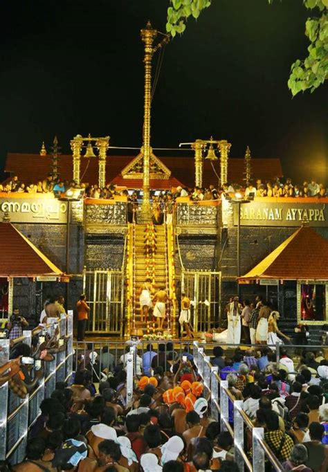 Pilgrims Throng Sabarimala Temple Offer Prayers India News News The Indian Express